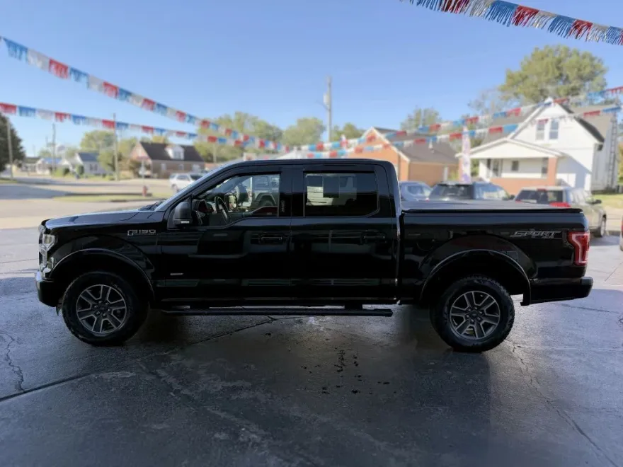2015 Ford F-150 XLT photo 1