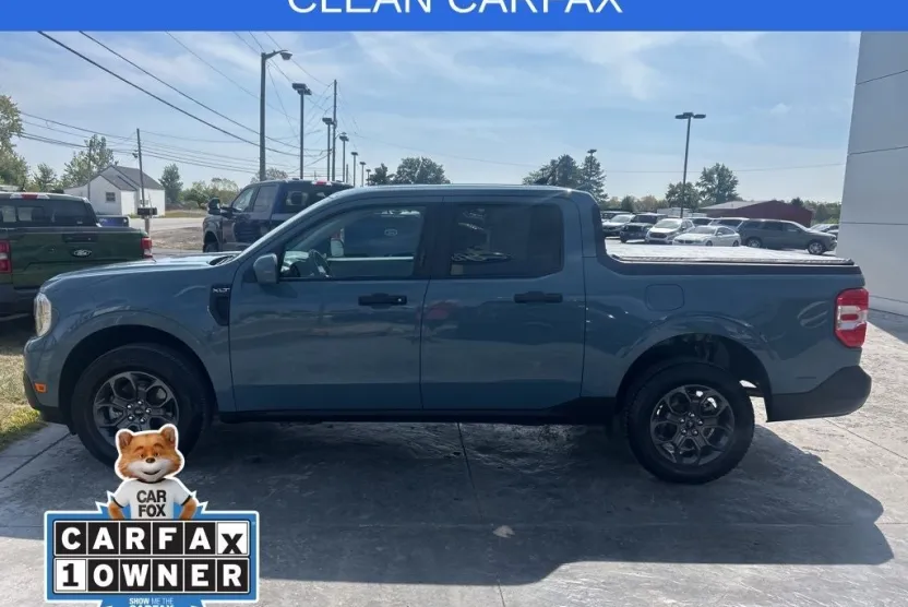 2022 Ford Maverick XLT photo 1