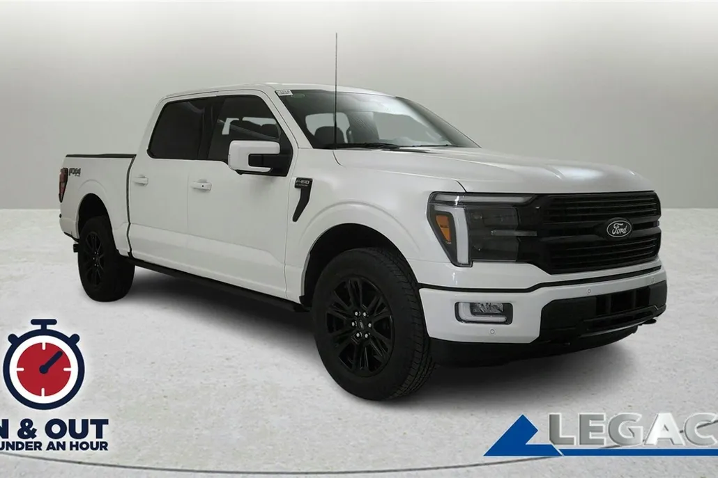 2025 Ford F-150 Platinum photo 1