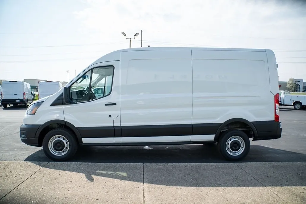 2025 Ford Transit photo 1