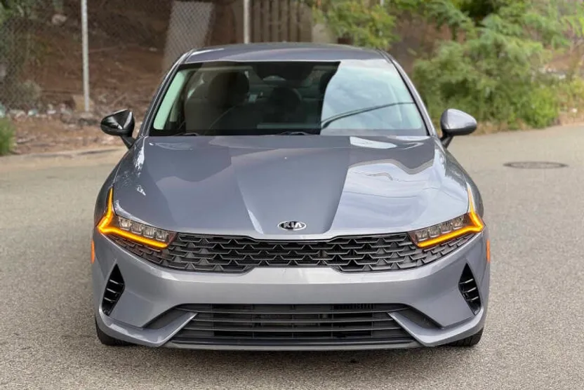 2021 Kia K5 LXS photo 1
