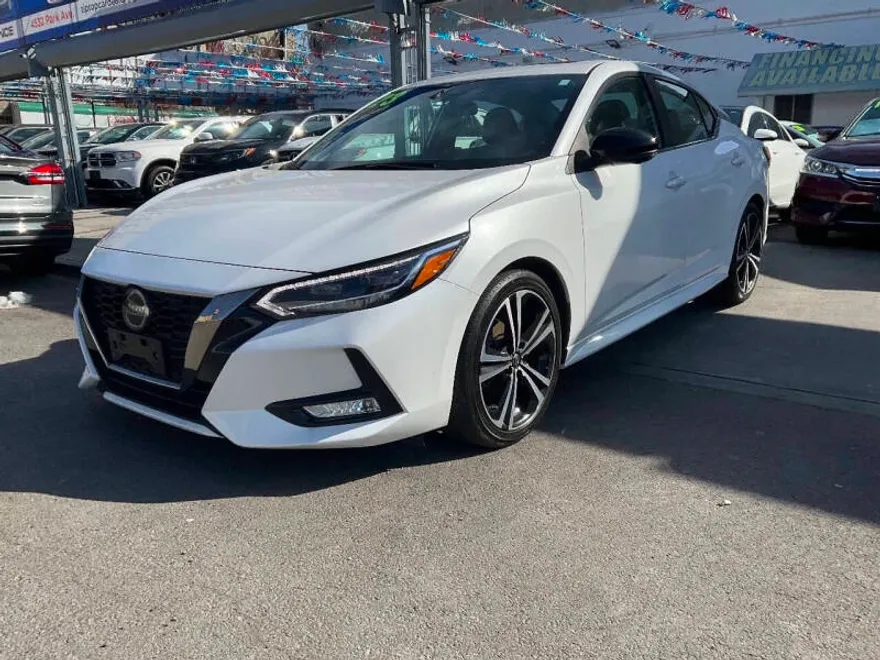2023 Nissan Sentra SR photo 1