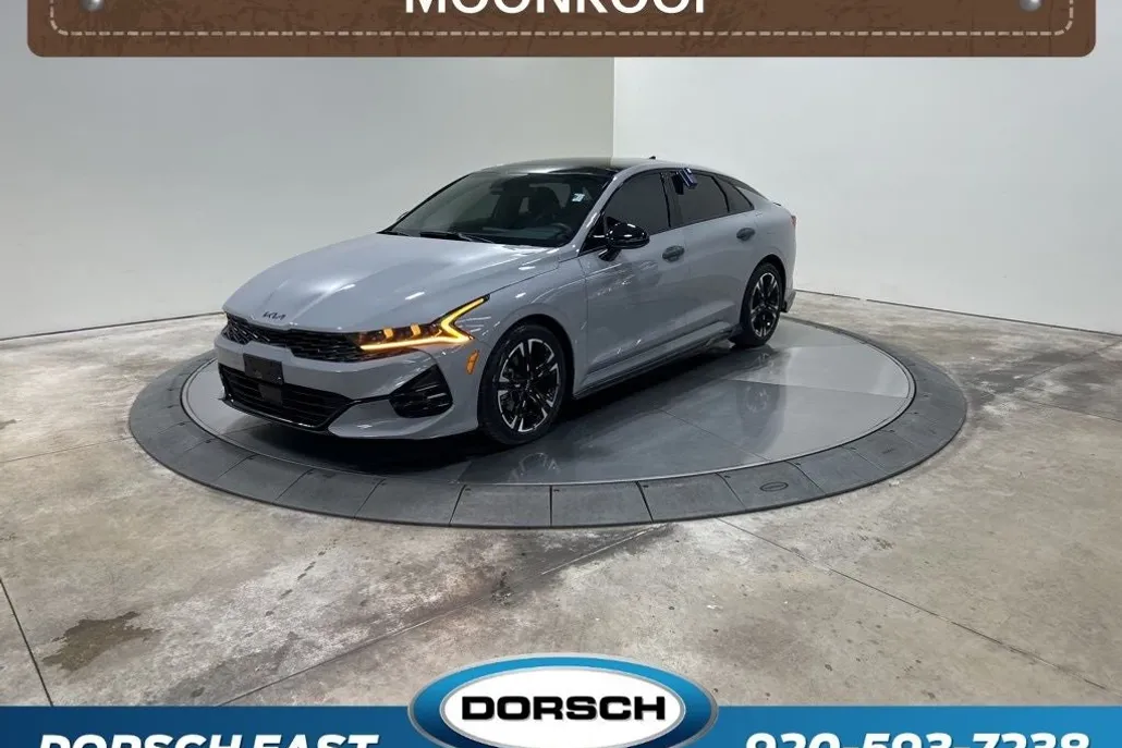 2023 Kia K5 GT-Line photo 1