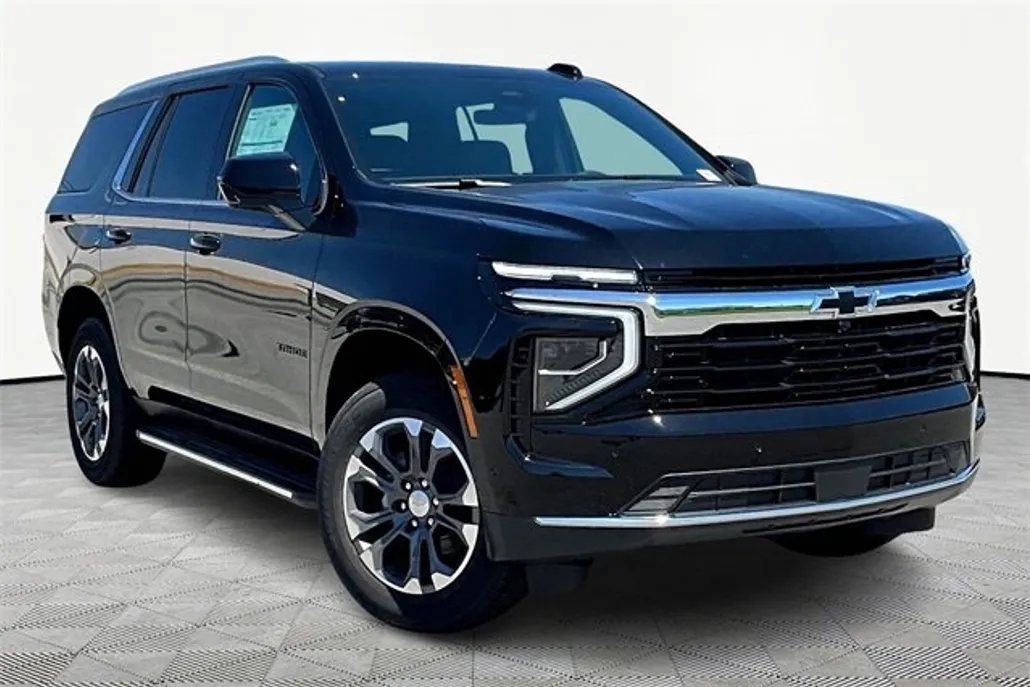 2025 Chevrolet Tahoe LS photo 1