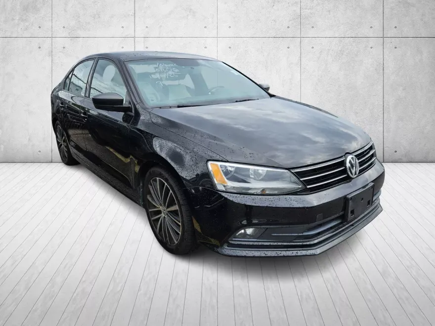 2016 Volkswagen Jetta 1.8T Sport photo 1