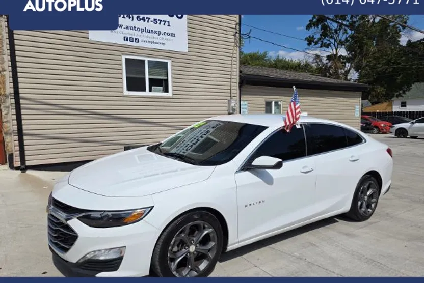 2021 Chevrolet Malibu 1LT photo 1