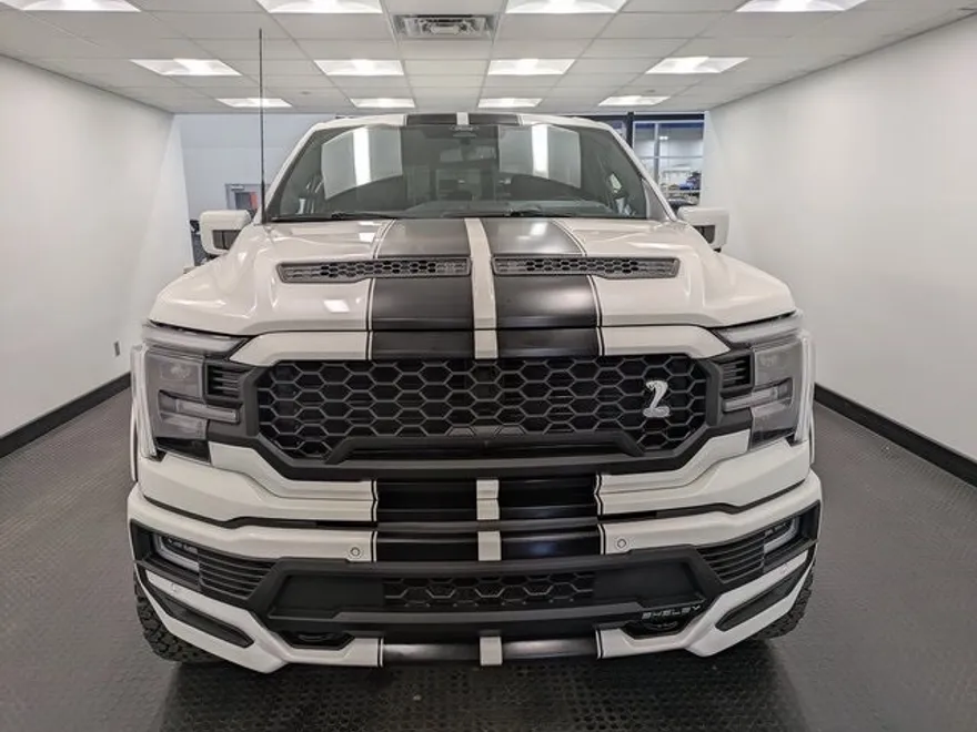 2024 Ford F-150 Lariat photo 2