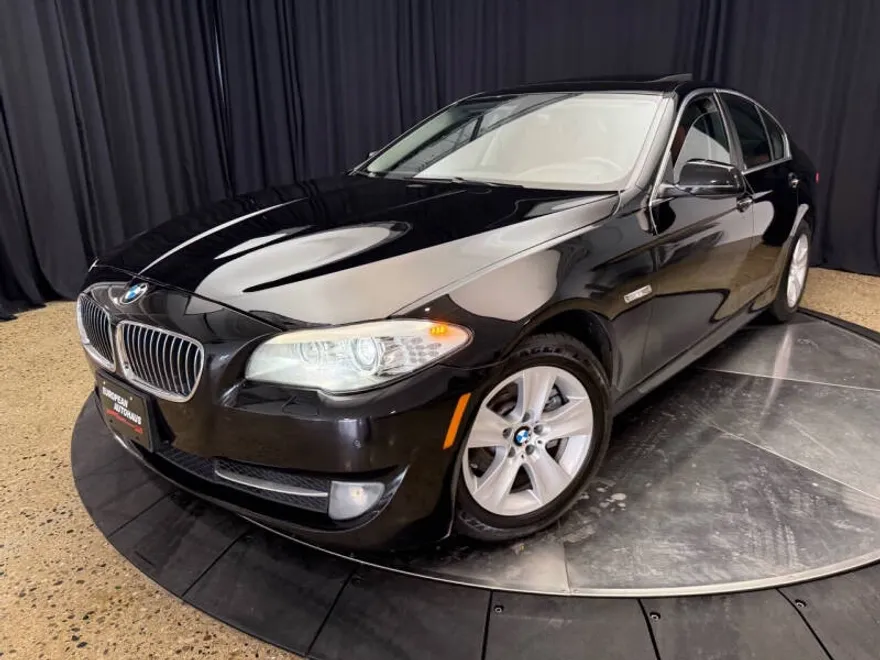 2013 Bmw 528xi 5-Series photo 1