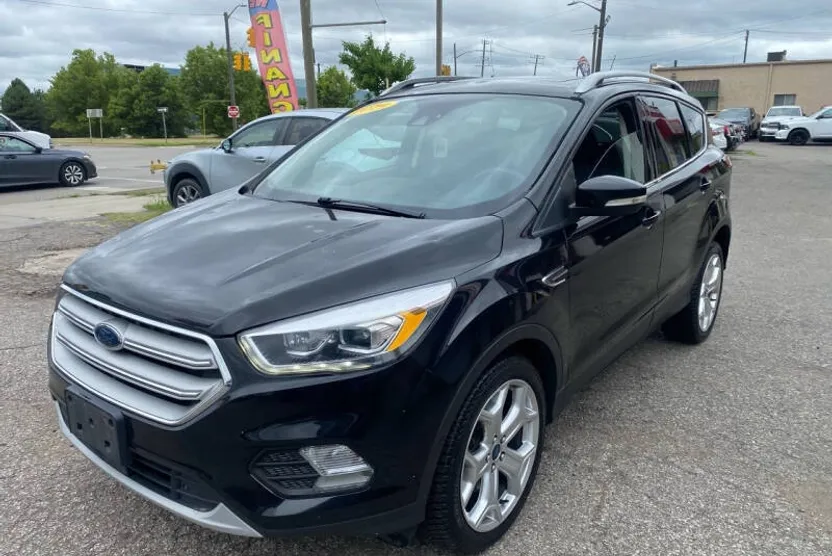 2019 Ford Escape Titanium photo 1