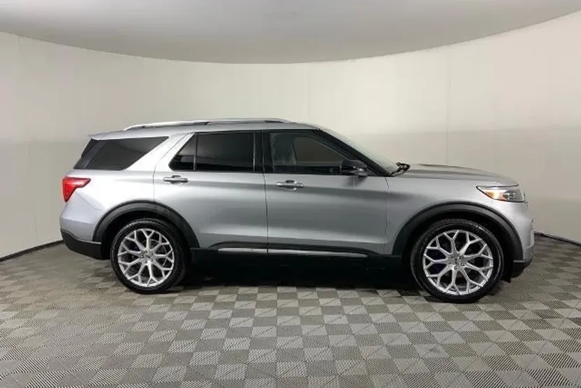 2021 Ford Explorer Limited photo 1