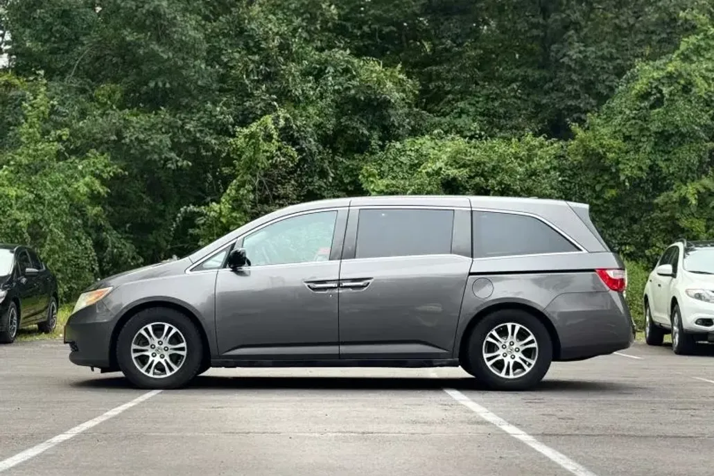 2012 Honda Odyssey EX-L photo 1