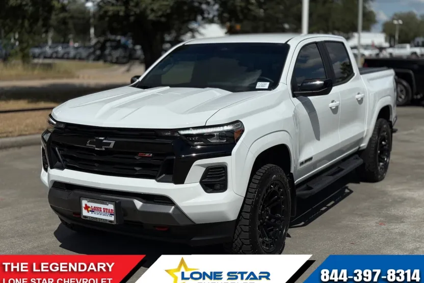 2023 Chevrolet Colorado Z71 photo 1