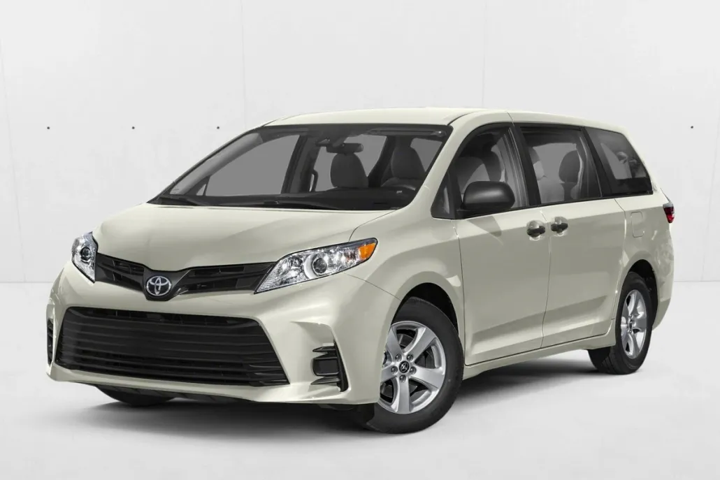 2019 Toyota Sienna XLE photo 1