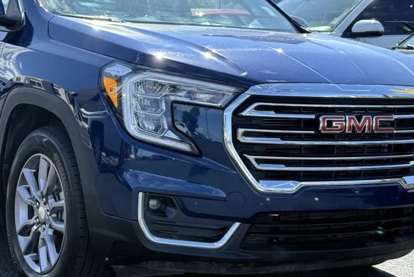 2023 Gmc Terrain SLT photo 1