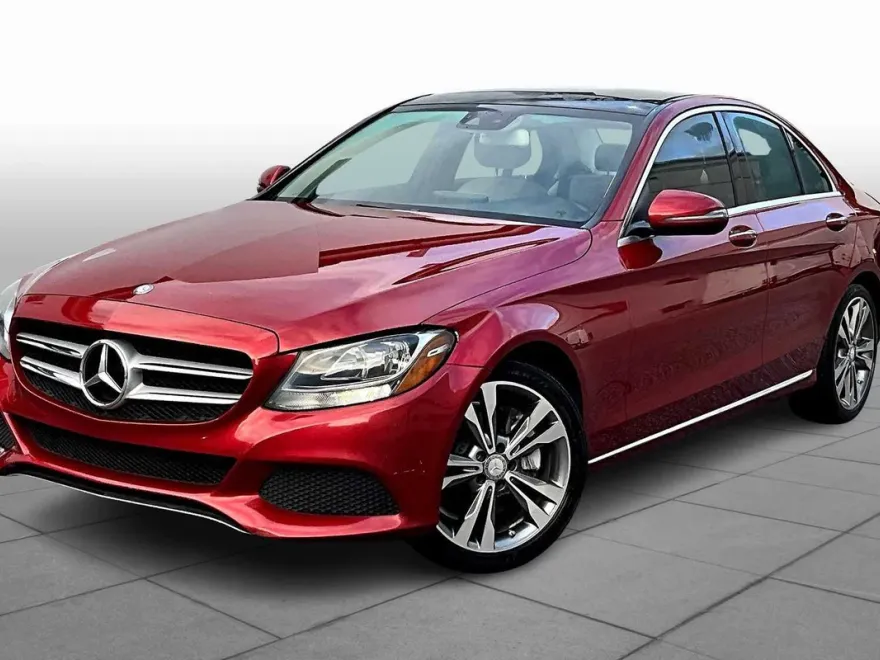 2016 Mercedes Benz C 300 Luxury photo 1