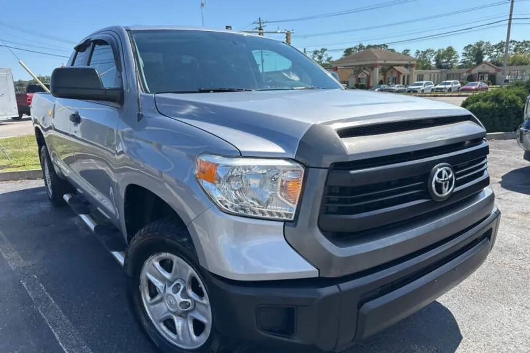 2014 Toyota Tundra SR photo 1