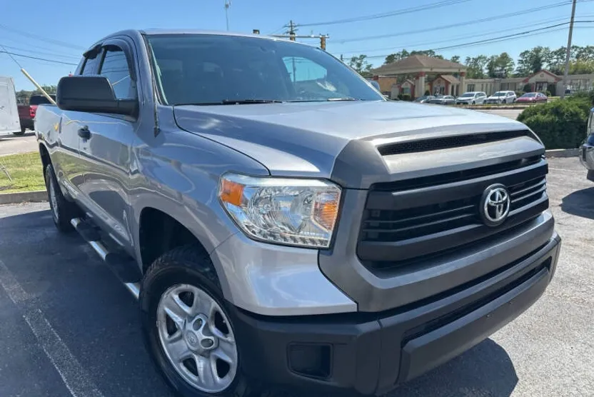 2014 Toyota Tundra SR photo 1