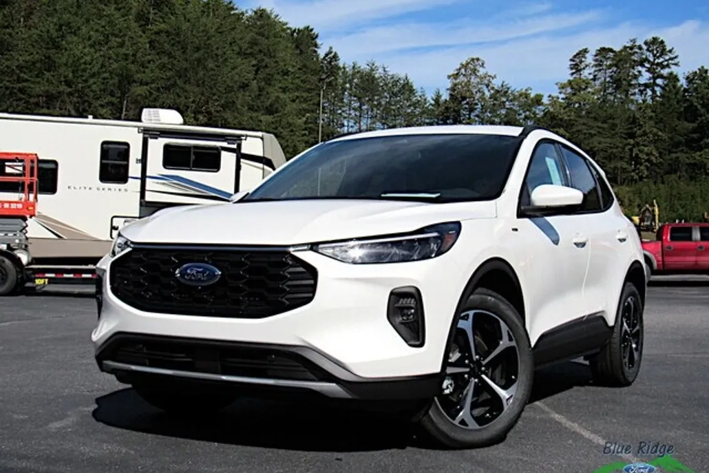 2025 Ford Escape ST-Line Select photo 1