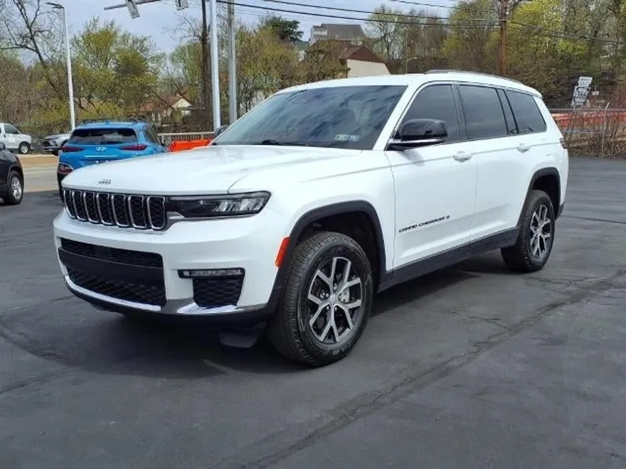 2023 Jeep Grand Cherokee Limited photo 1