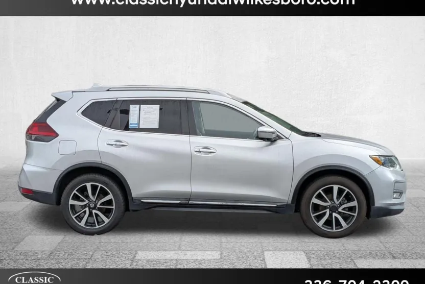 2020 Nissan Rogue SL photo 1