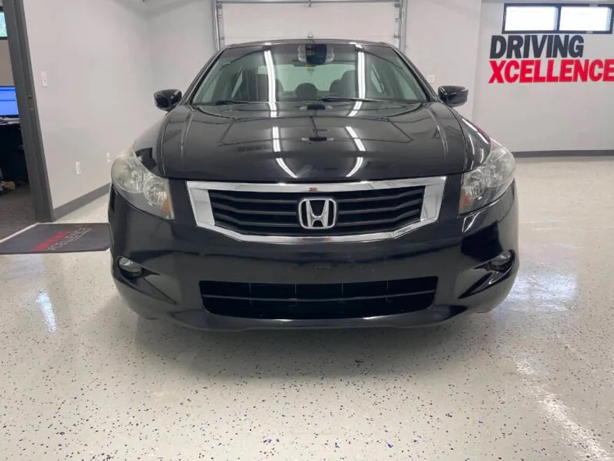 2010 Honda Accord EX-L V6 photo 1