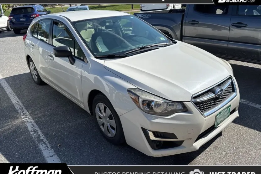 2016 Subaru Impreza 2.0i photo 1