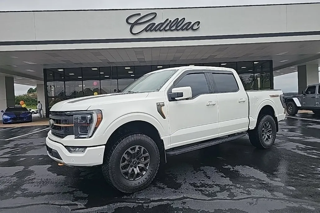 2023 Ford F-150 XL photo 1