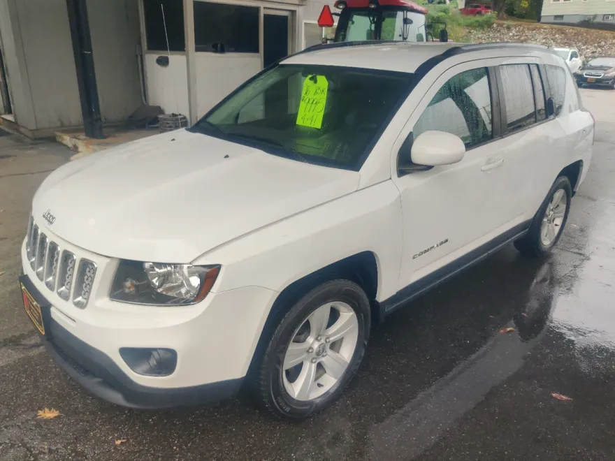 2016 Jeep Compass Latitude photo 1