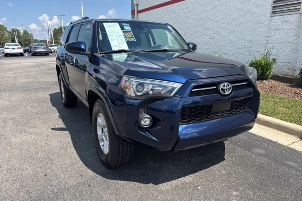 2024 Toyota 4Runner SR5 photo 1