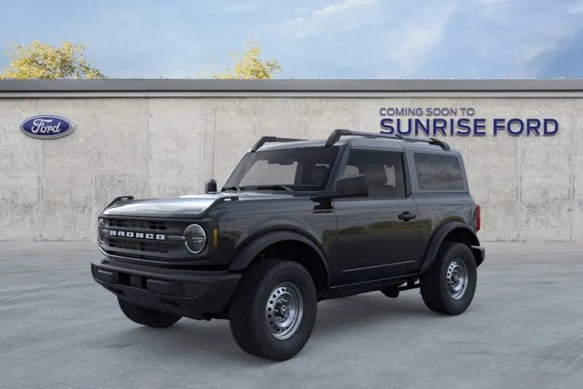 2025 Ford Bronco Base photo 1