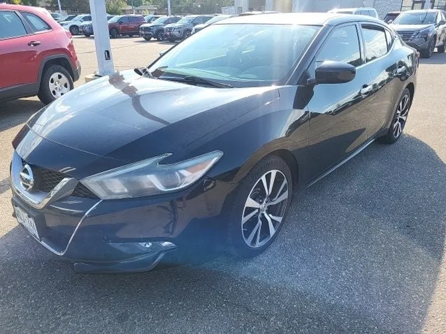 2016 Nissan Maxima S photo 1