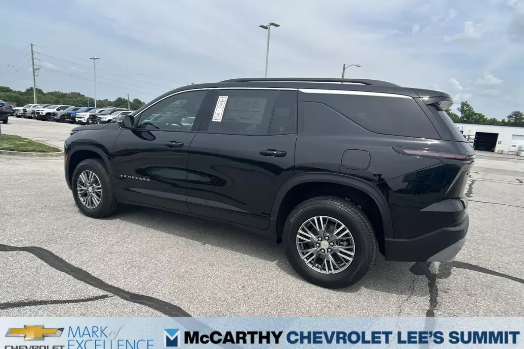 2025 Chevrolet Traverse 1LT photo 1