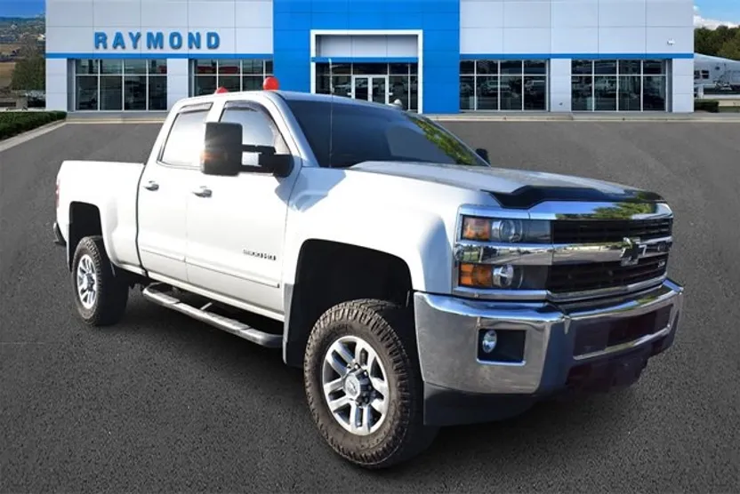 2016 Chevrolet Silverado 2500HD LT photo 1