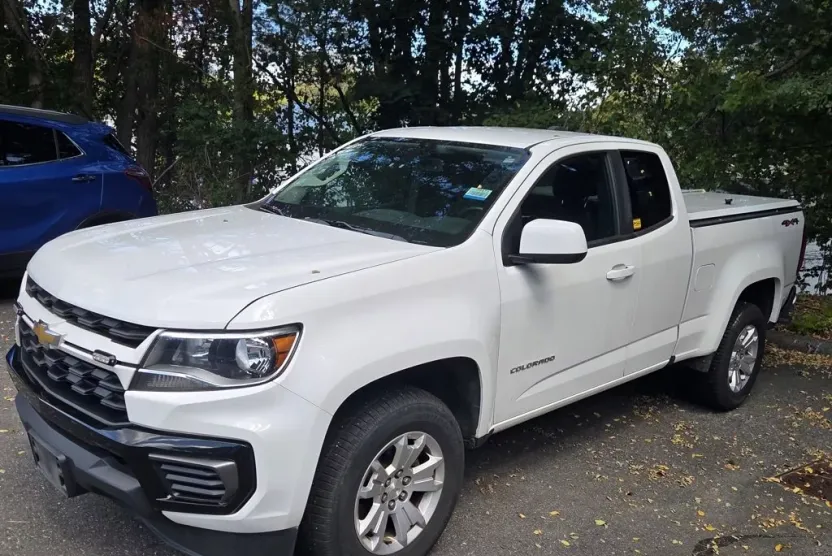 2021 Chevrolet Colorado LT photo 1