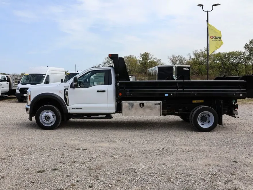 2024 Ford F-450 XL photo 1