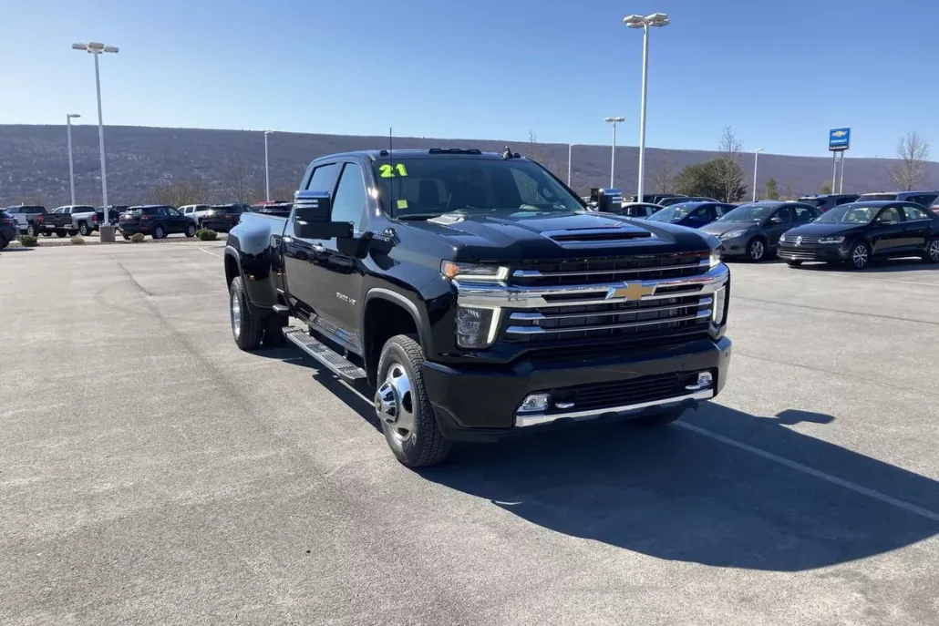 2021 Chevrolet Silverado 3500HD High Country photo 1