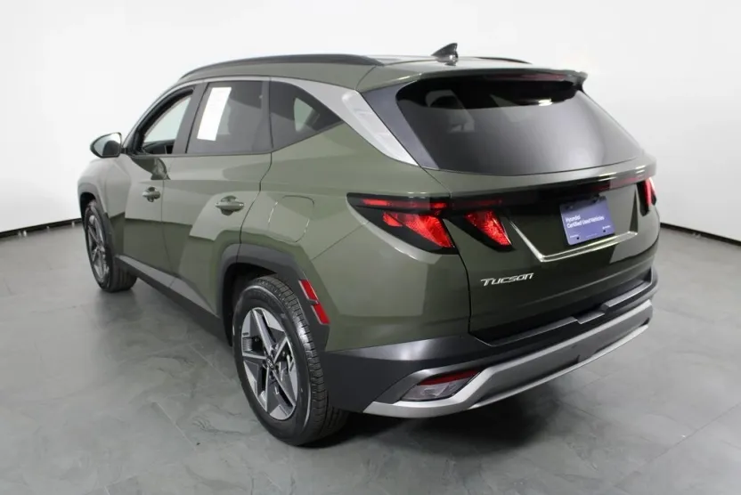 2025 Hyundai Tucson SEL photo 1