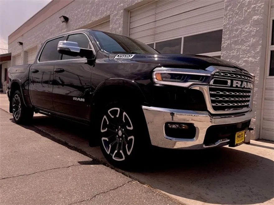 2025 Ram 1500 Limited photo 1
