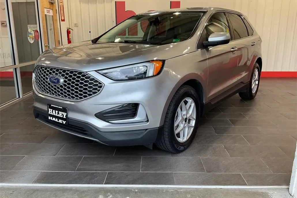 2024 Ford Edge SEL photo 1