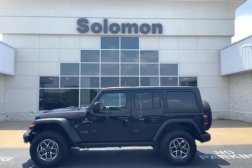 2024 Jeep Wrangler Rubicon photo 1