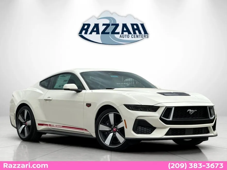 2025 Ford Mustang GT Premium photo 1