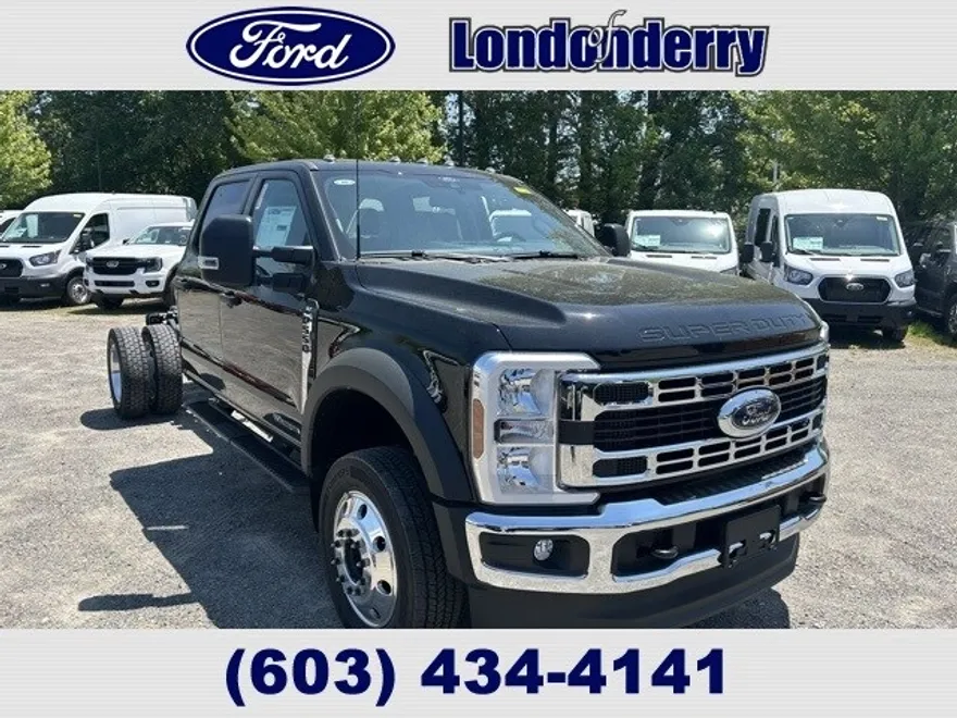 2025 Ford F-550 XLT photo 1
