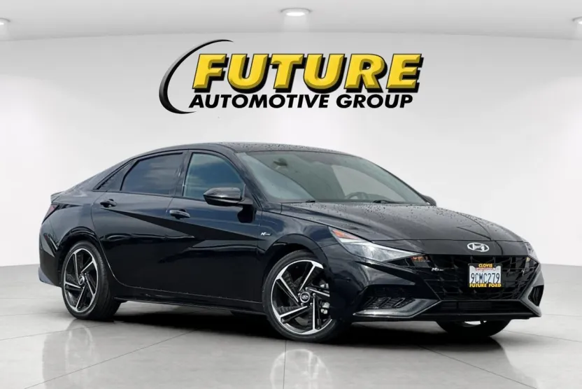2022 Hyundai Elantra N Line photo 1