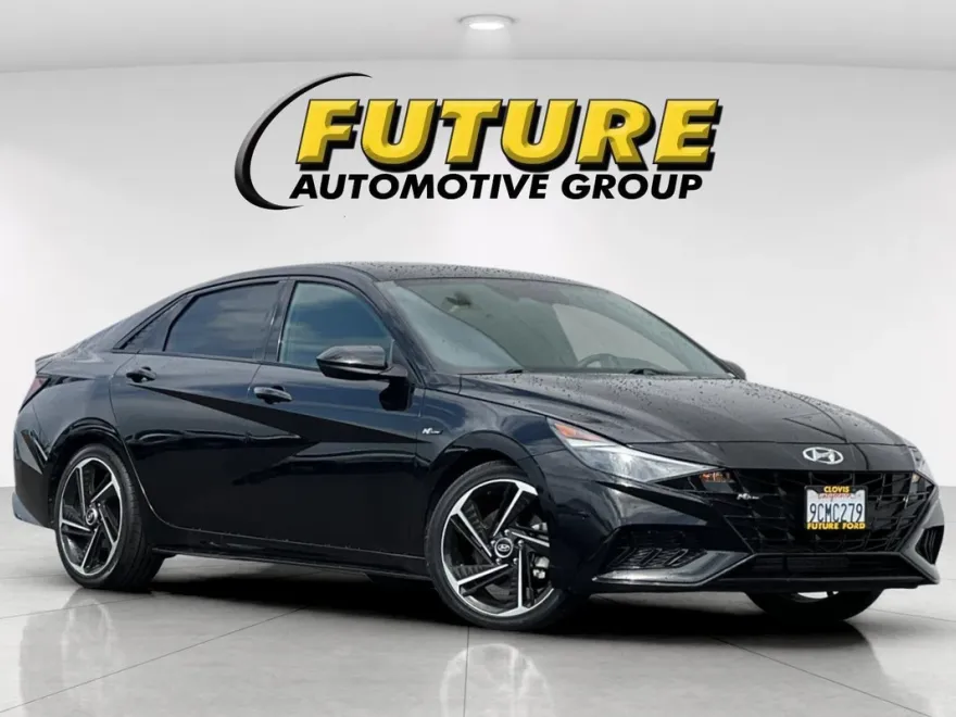 2022 Hyundai Elantra N Line photo 1