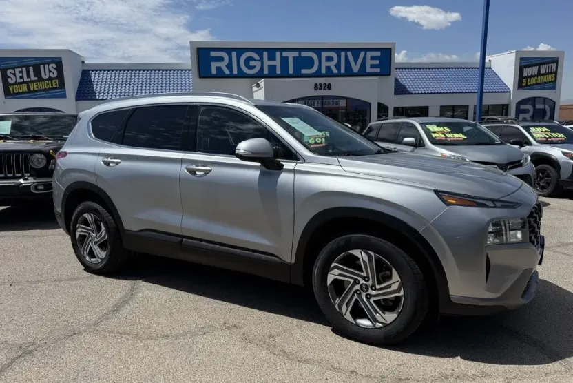 2023 Hyundai Santa Fe SEL photo 1