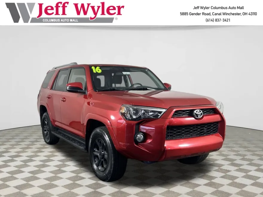 2016 Toyota 4Runner SR5 photo 1