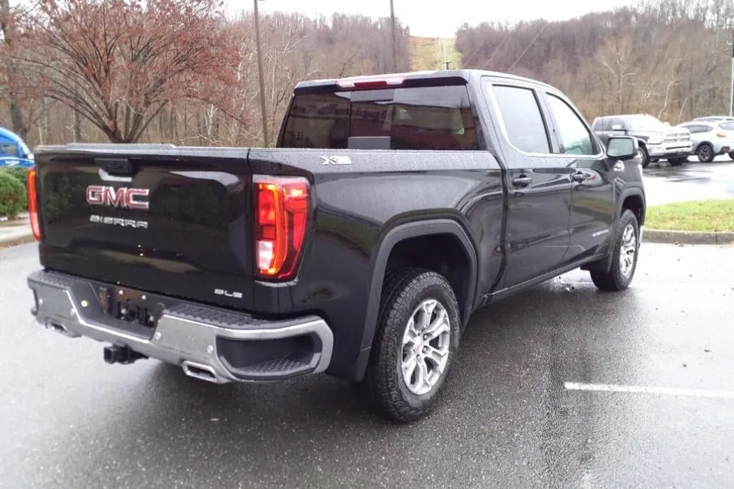 2025 Gmc Sierra 1500 SLE photo 1