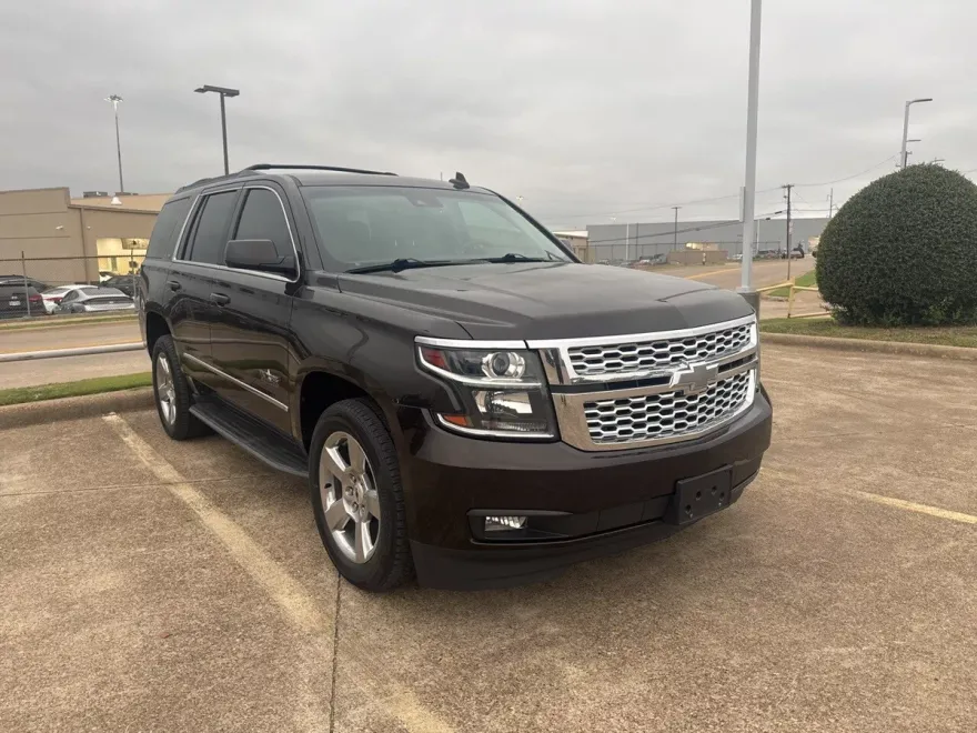 2018 Chevrolet Tahoe LT photo 1