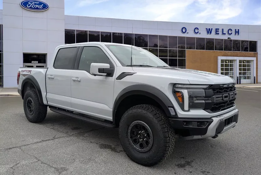 2025 Ford F-150 Raptor photo 1
