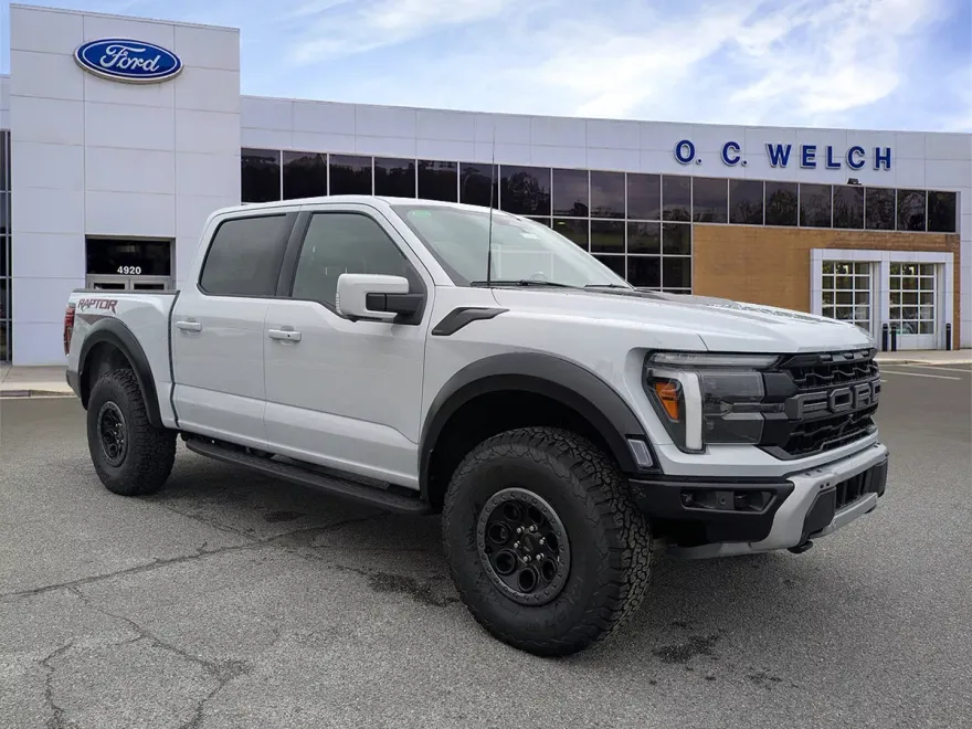 2025 Ford F-150 Raptor photo 1